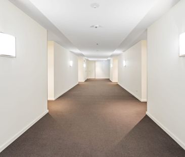 Stunning Lifestyle in the heart of Footscray! - Photo 5