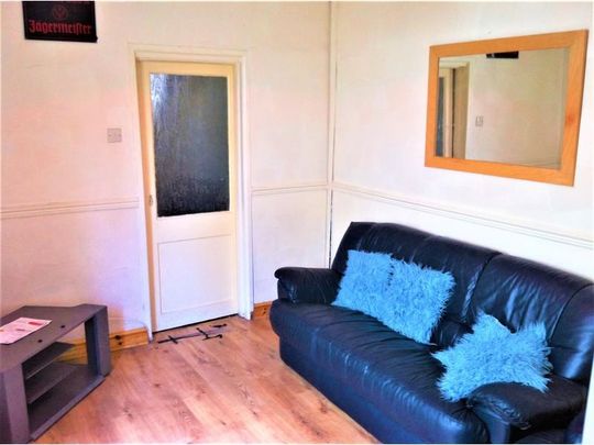 4 bedroom terraced house to rent - Photo 1