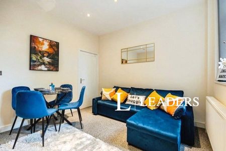 4 bedroom house to rent Friarswood Road, Newcastle, ST5 - Photo 2