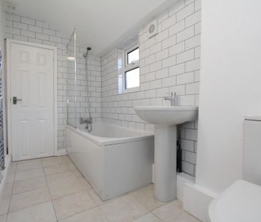 2 bedroom terraced house to rent - Photo 6