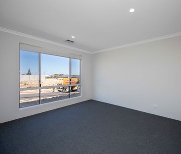 83 Dolphin Drive, Alkimos WA 6038 - Photo 6