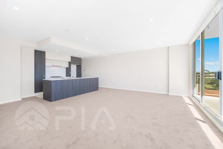 Sunny 3 Bed + Study Rarely On The Market - Condition As New - Photo 3