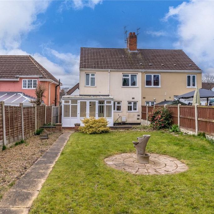 3 bedroom semi-detached house to rent - Photo 1