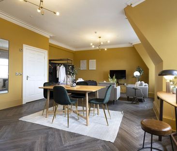 Queen Street - Photo 1