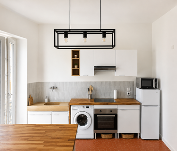 Location Appartement 2 pièces 50m² MARSEILLE 6ème - Photo 5