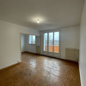 Location Appartement 3 pièces 70m² - Photo 2