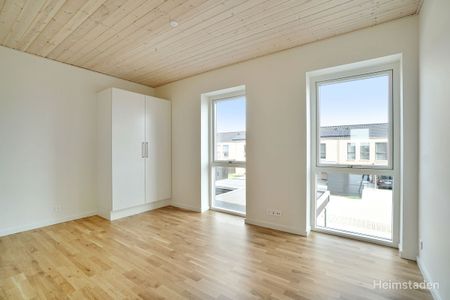 5-værelses Rækkehus på 128 m² i Sabro - Photo 3