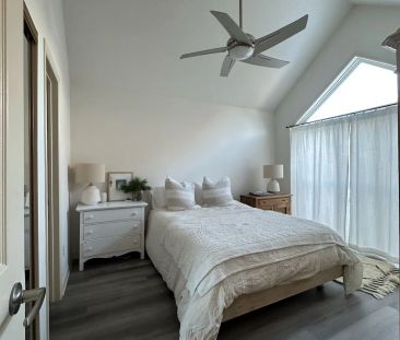 378 Mariners Way #9 - Photo 1