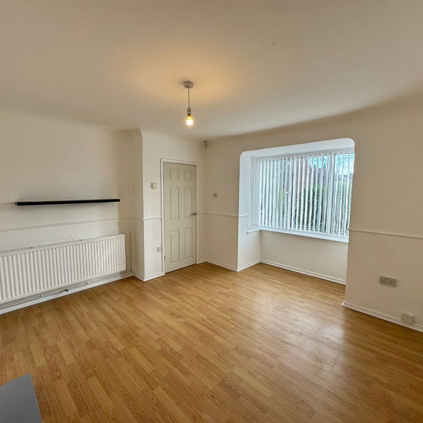 Springside Avenue, Manchester, M28 - Photo 1