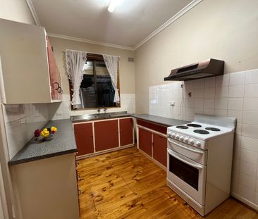 To register & apply for this property, please use this link: https:... - Photo 5