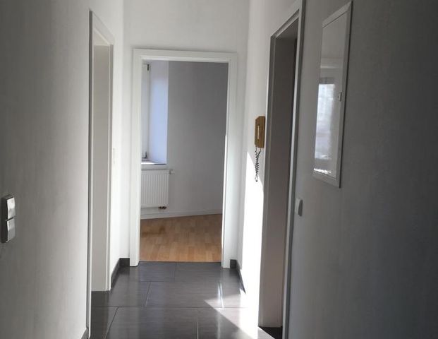 Schöne renovierte 4 ZKB-Wohnung in Pirmasens - Foto 1