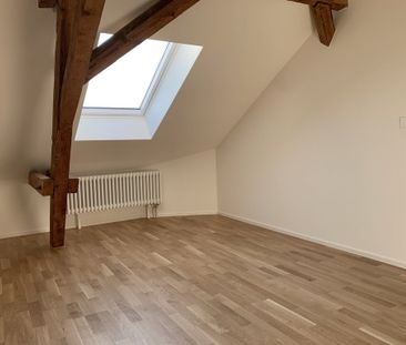 Grosszügige 2-Zimmer Dachwohnung - Photo 4