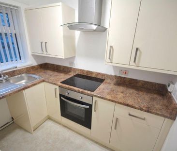 2 bedroom semi-detached bungalow to rent - Photo 5