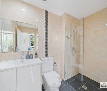 Comfortable 2 Bedroom Apartment - Photo 6