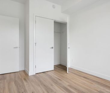 Brand New Condo in Sterling at Bell Centre B – First Month Free! - Photo 2