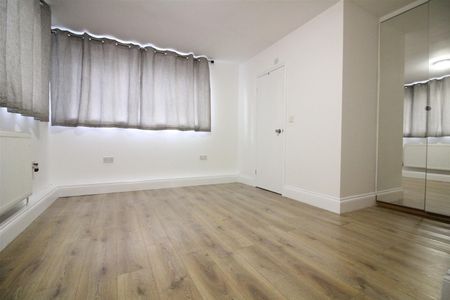 Humber Way, Slough - Photo 2