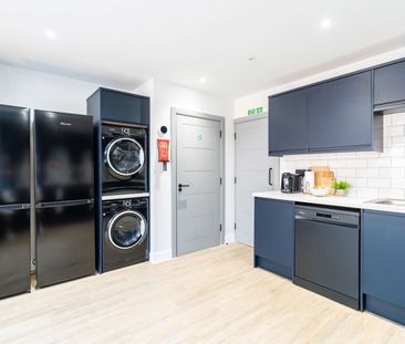 Luxury 6 bedroom, ensuite Student House Room 7 - Photo 6