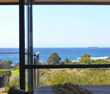 DESIGNER BEACH HOUSE WITH SPECTACULAR OCEAN FRONTAGE AND PANORAMIC ... - Photo 6