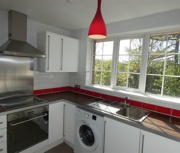 29b Dundonald Heights, Dundonald, Belfast, BT16 1XL - Photo 4