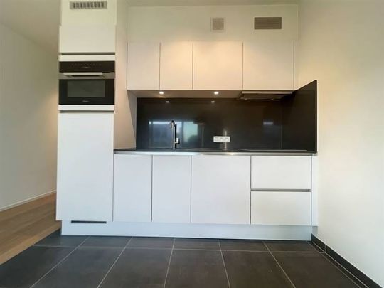 Appartement te huur - Photo 1