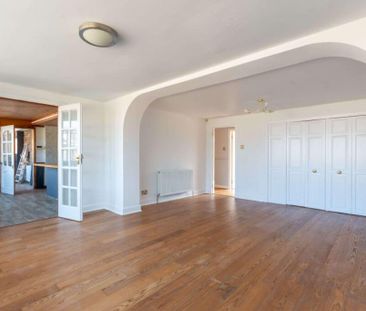 4 bedroom detached bungalow to rent - Photo 2