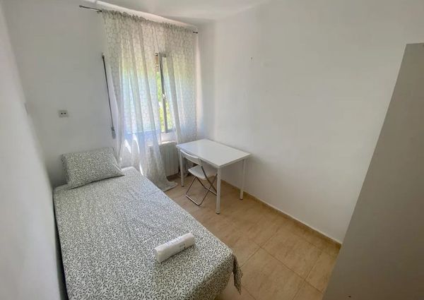 Plaza de Vulcano, Madrid, Community of Madrid 28025