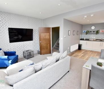 Apartment 2 34 Upper Newtownards Road, Belfast, BT4 3EL - Photo 3