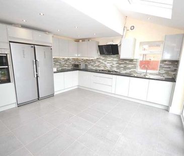 Church Road, Reading, Berkshire, RG6 - Photo 6