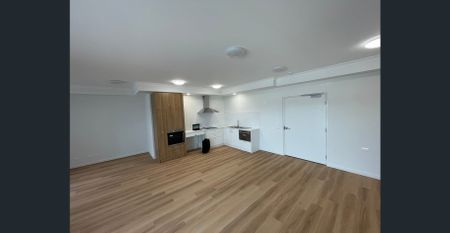 Secure Unit - Photo 4