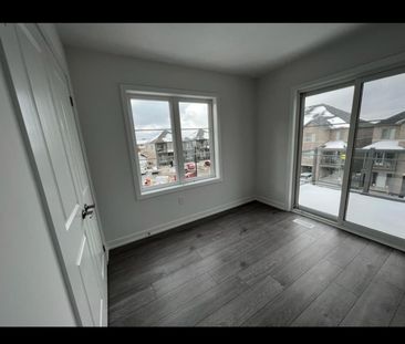 For Lease - 205 West Oak Trail Unit# 1, Kitchener, Ontario - Photo 4