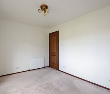 3 bedroom detached house to rent - Photo 5