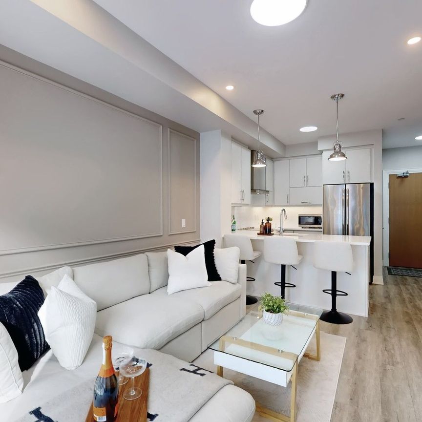 For Lease - 128 Grovewood Common Unit# 428, Oakville, Ontario - Photo 1