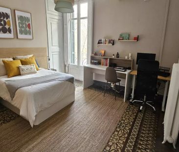 Room in a shared 7-bedroom apartment for rent in la Dreta de l'Eixample. - Photo 6