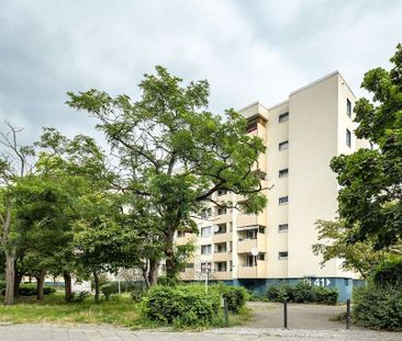 2-Zimmer Wohnung f&uuml;r Heimwerker mit Balkon &amp; Aufzug sucht ... - Photo 1