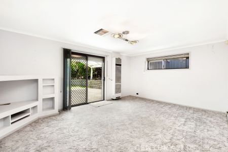 Family Home - Ideal Location - Available Now&excl; - Photo 3