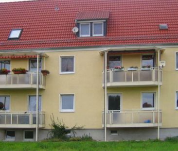 Rositz, Seniorengerechte 2-Raum-Erdgeschosswohnung mit Balkon! (ME01) - Photo 2