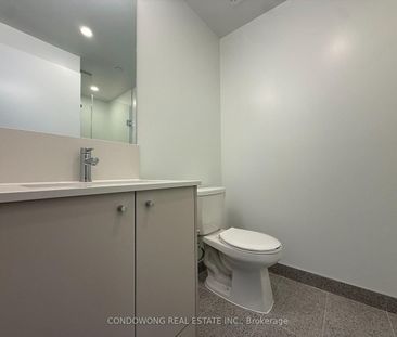 30 Dreamers Way condo — Toronto, ON (2-Bedroom) - 2 Bedroom - Photo 5