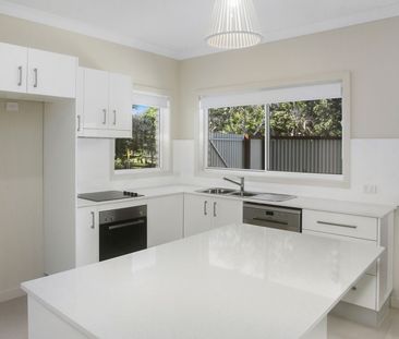 Spacious Coastal Townhouse Just Moments from the Beach - Photo 3
