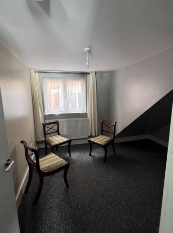 2 bedroom maisonette to rent - Photo 3