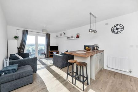 2 bedroom flat to rent - Photo 2