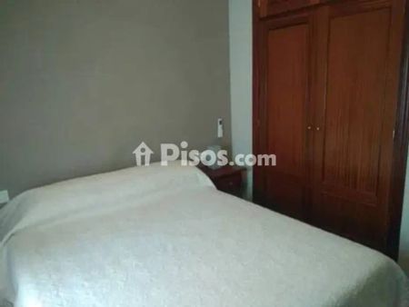 Piso en alquiler en Centro - Photo 2