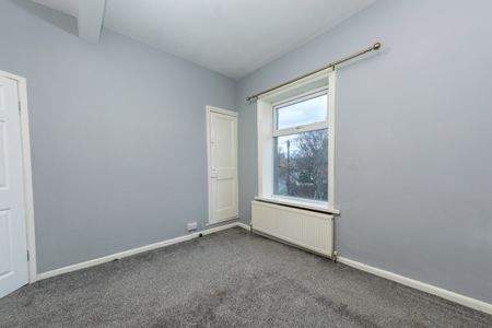 BINKS BUILDING 2 CLOUGH STREET MORLEY LS27 - Photo 3