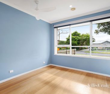 3 Thompson Street, Watsonia - Photo 4