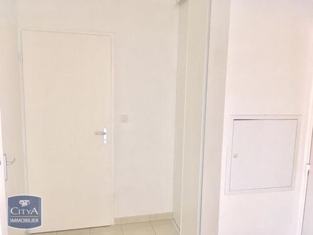 Location Appartement 2 pièces 46m² GRAND CHARMONT 25200 - Photo 4