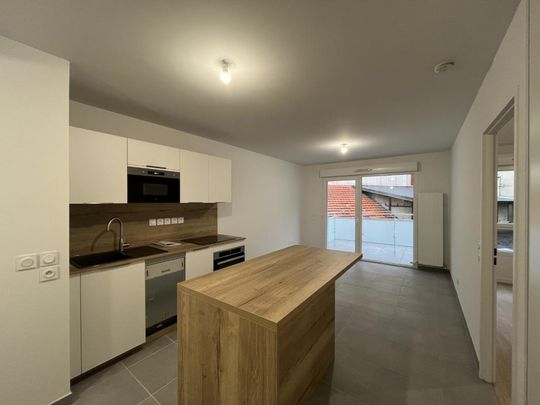 Location Appartement 2 pièces 42m² CHAMBERY 73000 - Photo 1