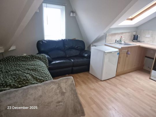 Dewsbury Road, Leeds - Photo 1