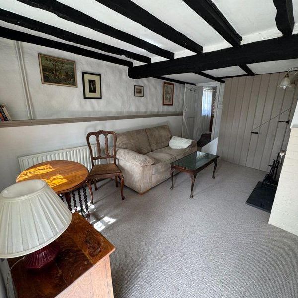 2 bedroom cottage to rent - Photo 1