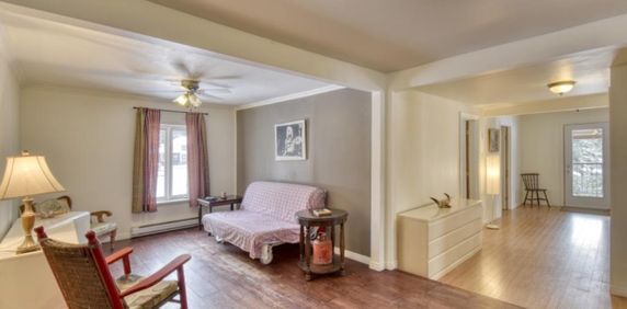 MAGNIFIQUE APPARTEMENT DE QUATRE CHAMBRES DONNANT SUR LE LAC! - Photo 2