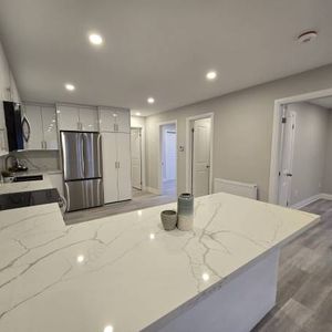 3 bdrm 2 bthrm Roncesvalles - Photo 2