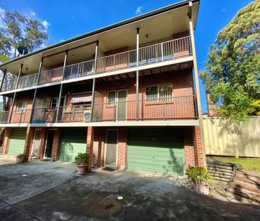 1/202 Brunker Road, Adamstown - Photo 2